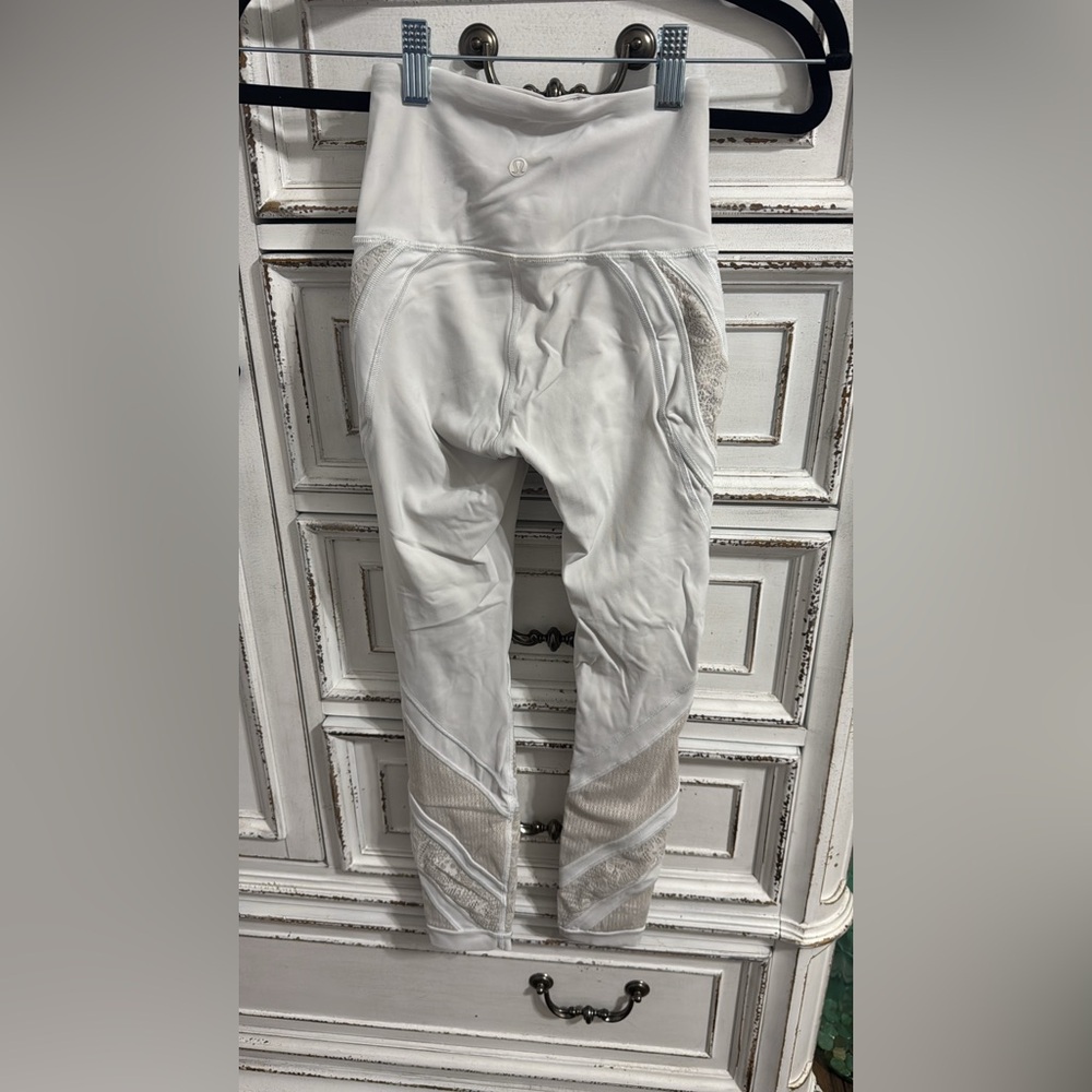 Lululemon Athletica White Leggings for Active Comfort